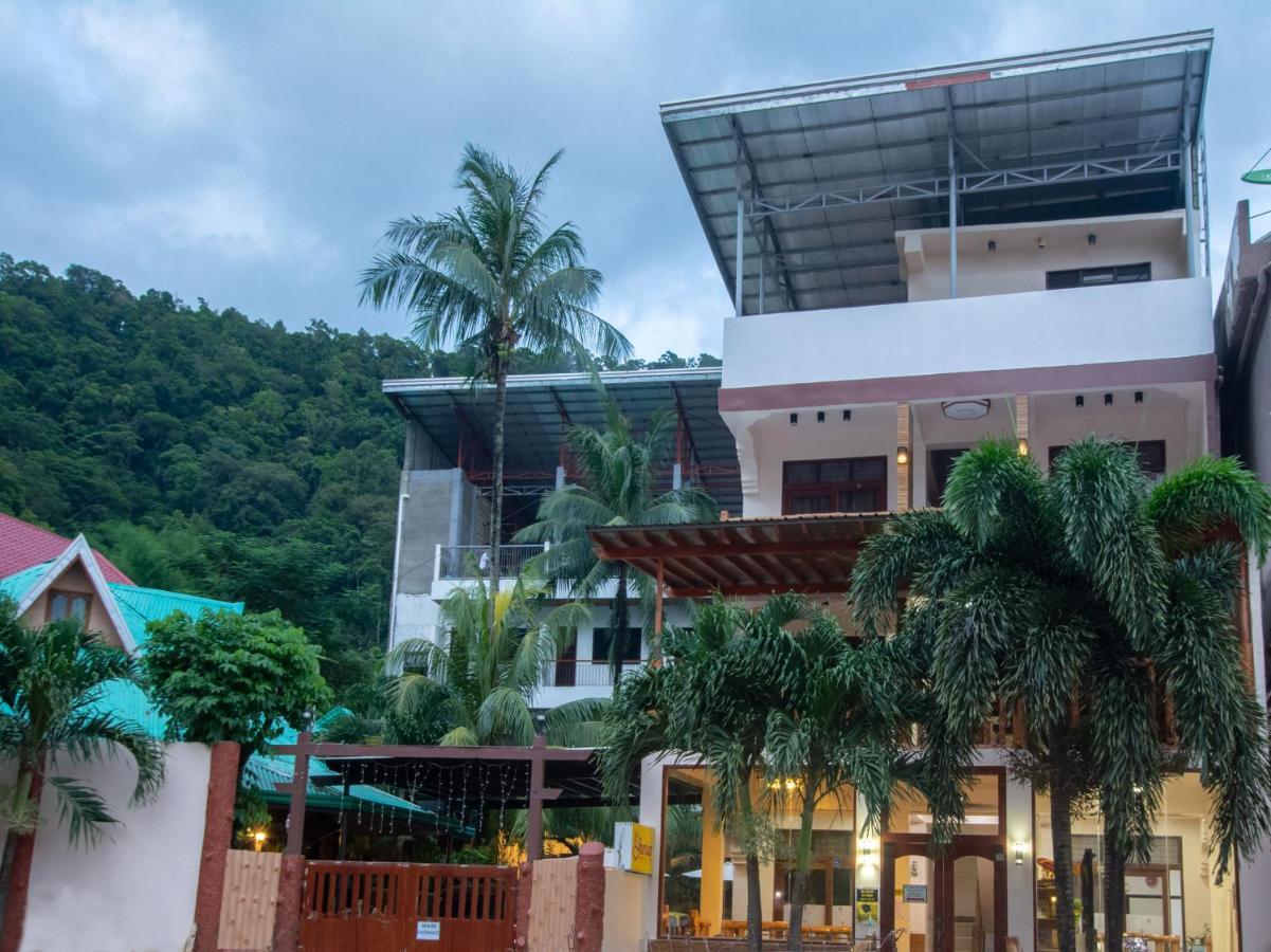 Jurias Garden Hotel Эль-Нидо Экстерьер фото